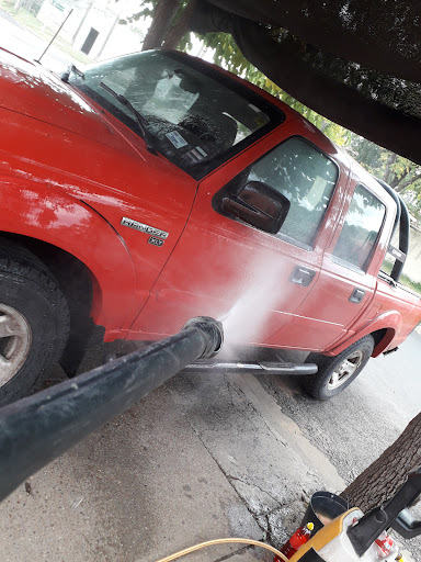 Lava Autos P7