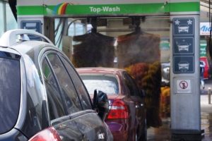 Lavadero de Autos y Estacionamiento Bolívar